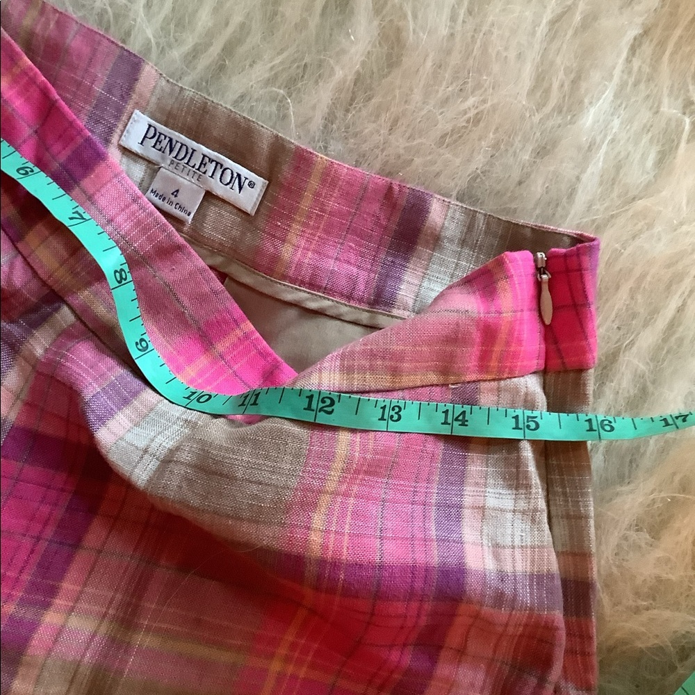 Pendleton Linen Set - Picture 10 of 14